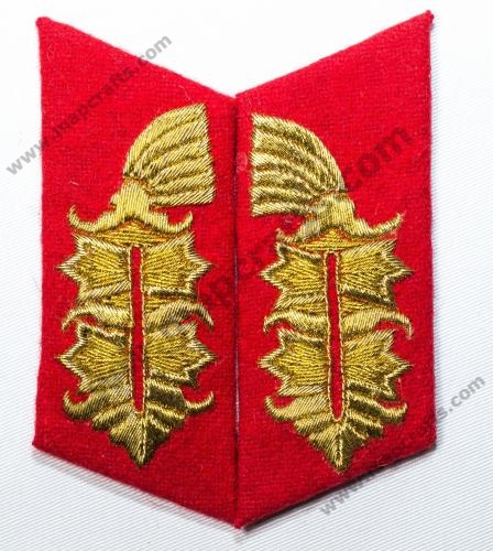 GERMAN ARMY GENERAL COLLAR TAB
