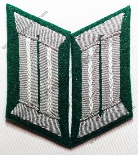 GERMAN HEER OFFICER INFANTRY COLLAR TABS Bottle Green
