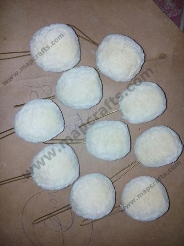 White PomPom