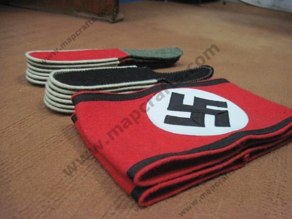 reproduction wwII uniform and uniform accessories